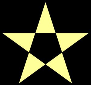 큰 별모양 십이면체는 정십이면체의 세 번째 별모양화이다.