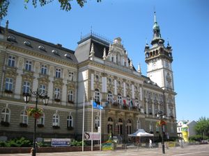 비엘스코-비아와의 시청, 마워폴스카의 일곱 번째로 큰 도시