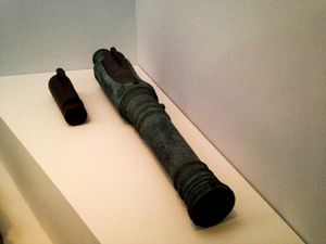 머그잔 형태의 약실을 가진 한국 후장식 회전포