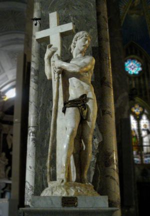 미켈란젤로의 구세주 그리스도(Cristo della Minerva) 제단 근처