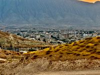 카제룬시 남쪽에 있는 케블레 산맥으로, 로트프 알리 칸 잔드와 그의 동료들이 탈출했습니다.