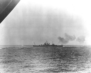 카사블랑카 해전에서 전투 중인 미국 중순양함 위치타