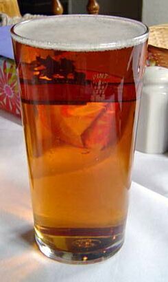 생맥주는 영국에서 여전히 영국 파인트로 판매되는 몇 안 되는 상품 중 하나이다.