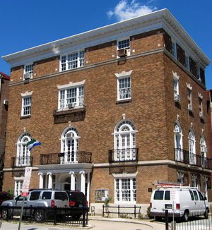 워싱턴 D.C.에 있는 켈로그의 전 관저. 현재는 주미 시에라리온 대사관으로 사용되고 있다.