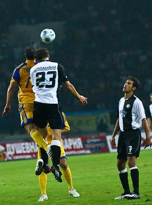 바흐탕 판츠하바와 대결하는 실덴펠트