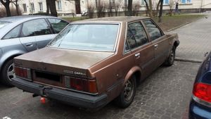 토요타 카리나 디젤 (CA60)의 후면