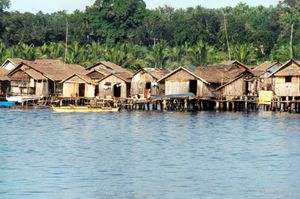 바실란의 해안 마을