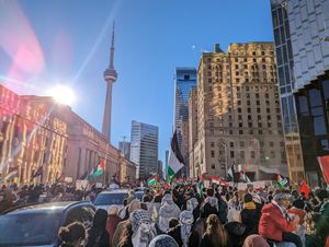 캐나다 토론토에서 팔레스타인을 지지하는 10월 28일 집회