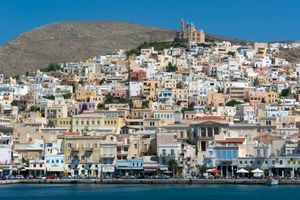 에르무폴리 항구