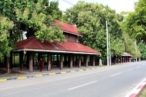 민돈 왕의 통치 기간 동안 건설된 투다마 자야트