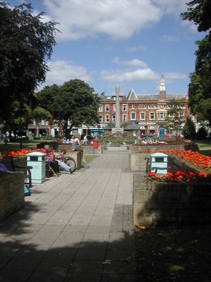 재개발 전 타운 센터의 스트랜드 가든