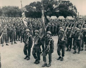 1945년 퀘벡 시티의 시타델에서 유럽에서 돌아온 연대의 귀환을 기념하는 퍼레이드