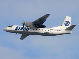 유테이르 익스프레스 안토노프 An-24기