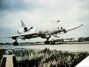 주차된 투폴레프 Tu-22
