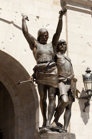 일레르테스 왕 인디빌리스(왼쪽)와 아우세타니 왕 만도니우스(오른쪽)