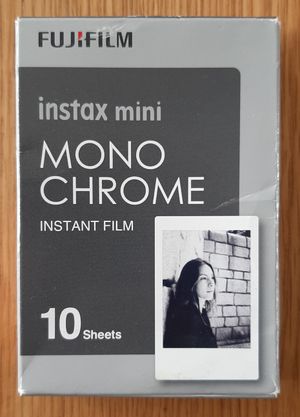 흑백 인스탁스 미니 필름