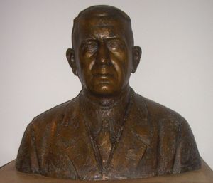 프랑스 드 베버 흉상, 2011