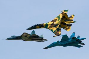 Su-35S, Su-34, Su-57 PAK FA는 모두 UAC의 지부인 수호이 설계국에서 설계되었다.