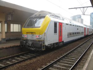 브뤼셀 북역에 있는 M6 2층 제어차