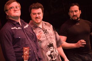 왼쪽부터 마이크 스미스는 버블스 역, 로브 웰스는 리키 역, 존 폴 트렘블레이는 줄리안 역