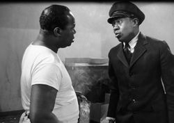 더들리 디커슨(왼쪽)과 베스트(데인저러스 머니, 1946년)