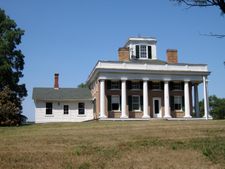 맥헨리군의 여러 유적지 중 하나인 터윌리거 하우스