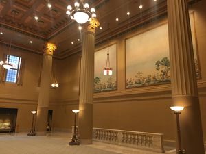 복원된 버lington 룸의 일부