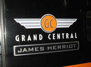 Grand Central Class 180 DMU 기차는 제임스 헤리엇의 이름을 따서 명명되었다