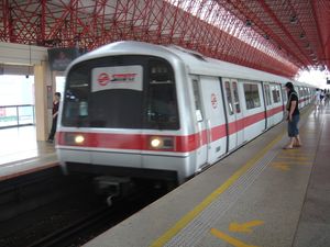 싱가포르 MRT C151은 C301 열차의 설계 기반이었다.