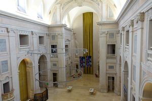 리스본 바이샤에 있는 포르투갈 은행 본사의 돈 박물관 (Museu do Dinheiro)