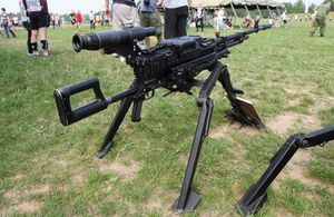 거치대에 장착된 NSV 중기관총