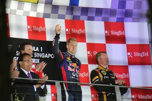 시상대 입상자 (왼쪽부터): 알론소, 페텔, 라이코넨