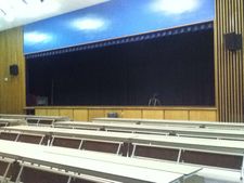 캐나다 온타리오 토론토에 있는 성 요한 오브 아크 가톨릭 아카데미의 카페토리움