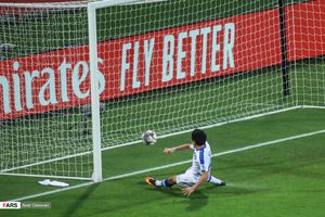 자보키르 시디코프의 첫 골 순간