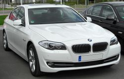 BMW 5 시리즈 세단 (전기형) 정측면