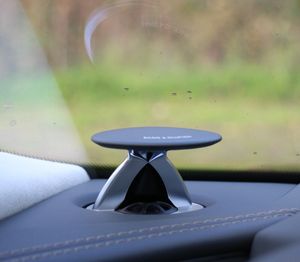 3세대 아우디 A8의 트위터