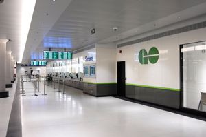 GO 트랜짓 서비스 연결은 요크 컨코스를 통해 접근할 수 있다.