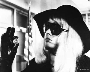 패밀리 플롯(1976)에서 프랜 역