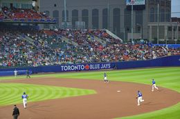 2021년 7월 버팔로, 뉴욕에 위치한 세일렌 필드에서 홈 경기를 치르는 토론토 블루제이스