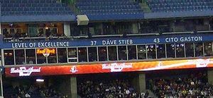 개스턴의 이름은 로저스 센터에서 블루제이스에 의해 명예가 주어졌다.