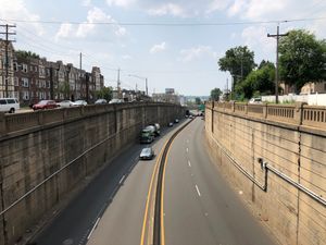 팰리세이즈파크의 서쪽 방향 미국 46번 국도