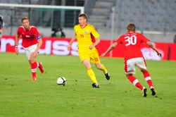 오스트리아와의 경기에서의 고이안 (2012년 6월 5일)