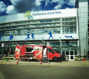 맥도날드 아일랜드 공원