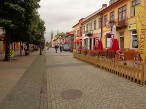 크룰레프스카(Królewska) 거리는 도시의 주요 산책로이다