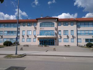 반 요시프 옐라치치 고등학교