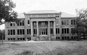 1915년의 캐리 고등학교