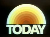 현재 로고의 첫 번째 변형, 1974년에 도입