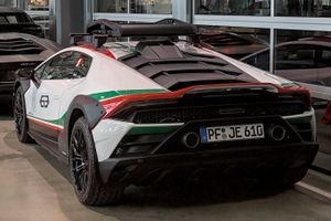 람보르기니 우라칸 스테라토 후면