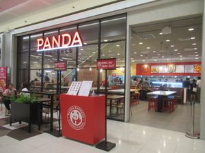 필리핀 팜팡가주 산 페르난도에 있는 SM 시티 팜팡가의 판다 익스프레스 지점