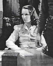 Overland Stage Raiders}} (오버랜드 스테이지 레이더스). 그녀의 트레이드마크인 밥 헤어스타일과 확연히 다른 긴 헤어스타일에 주목